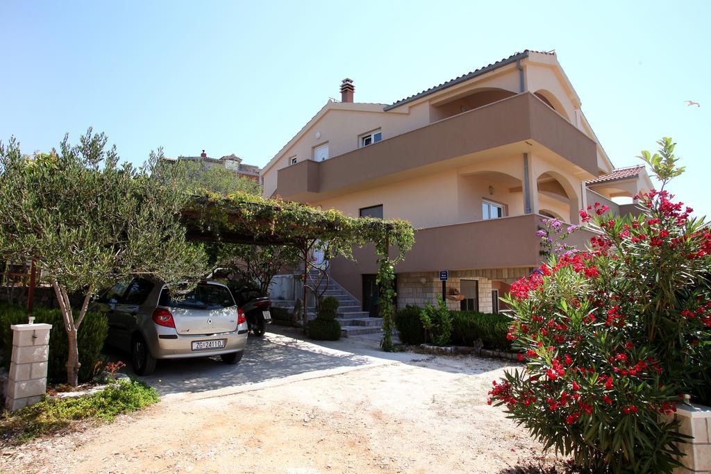 Apartment Matic روغوزنيكا المظهر الخارجي الصورة
